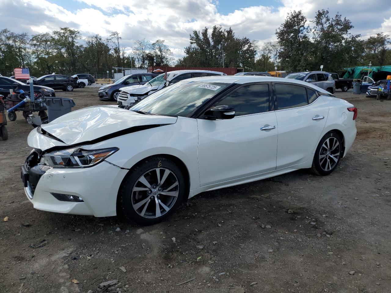 2016 NISSAN Maxima