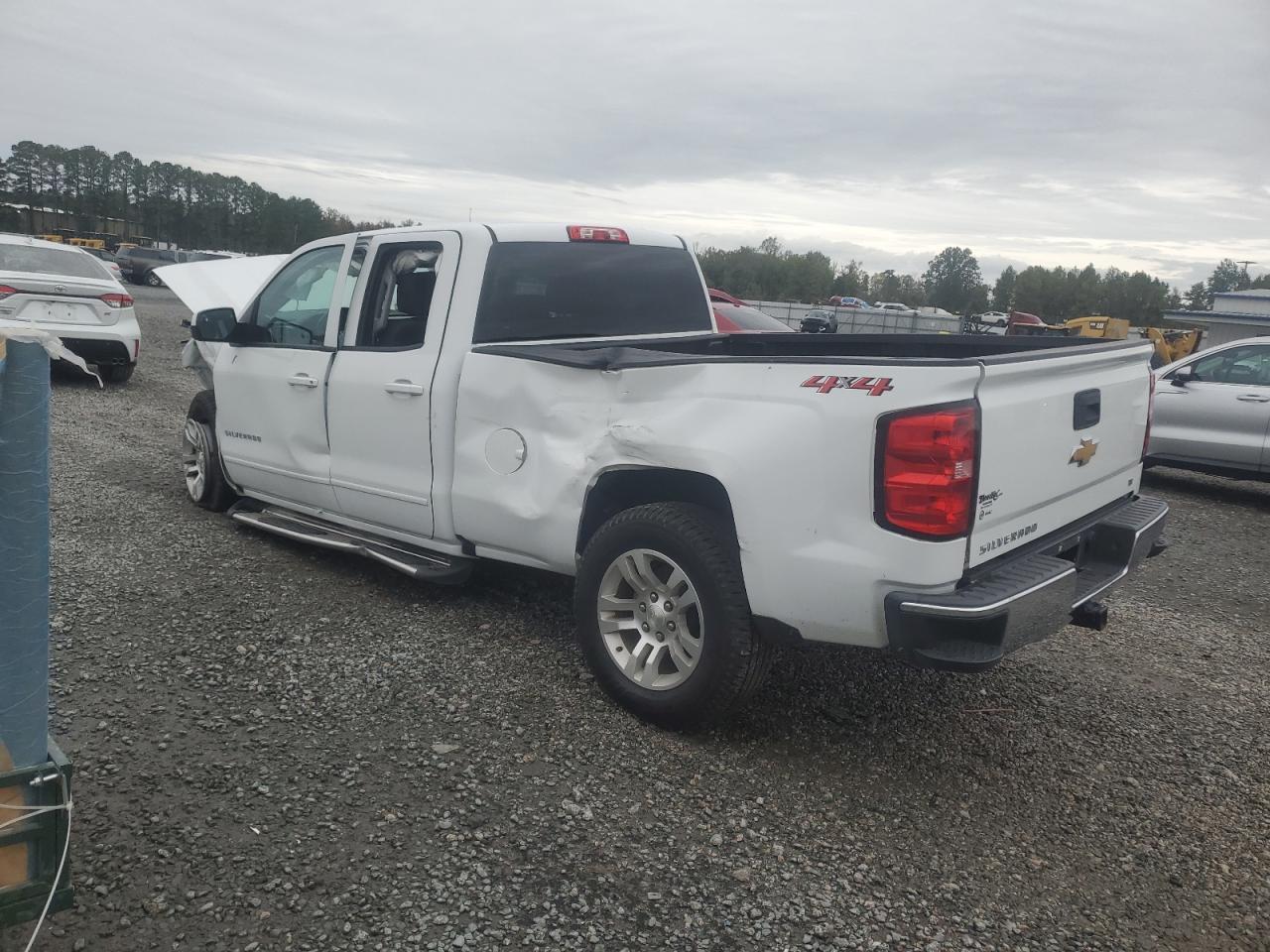2018 CHEVROLET Silverado