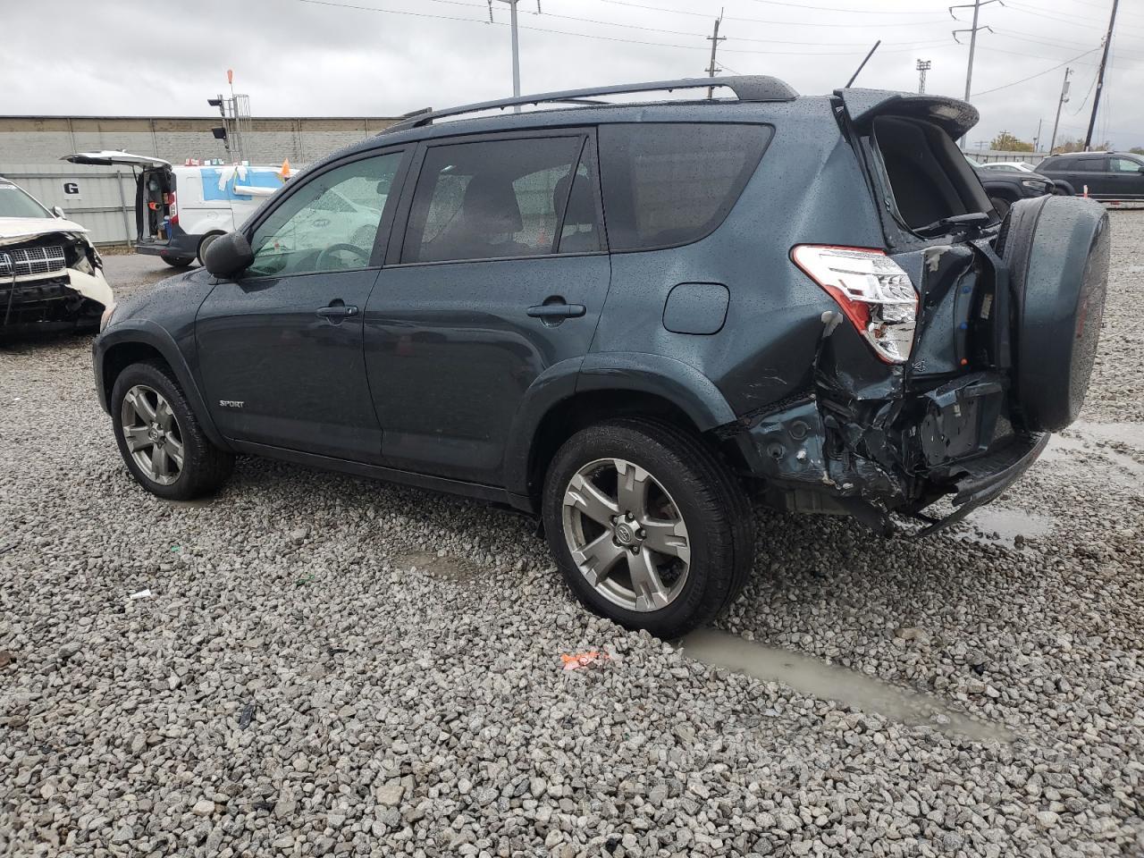 2011 TOYOTA RAV4