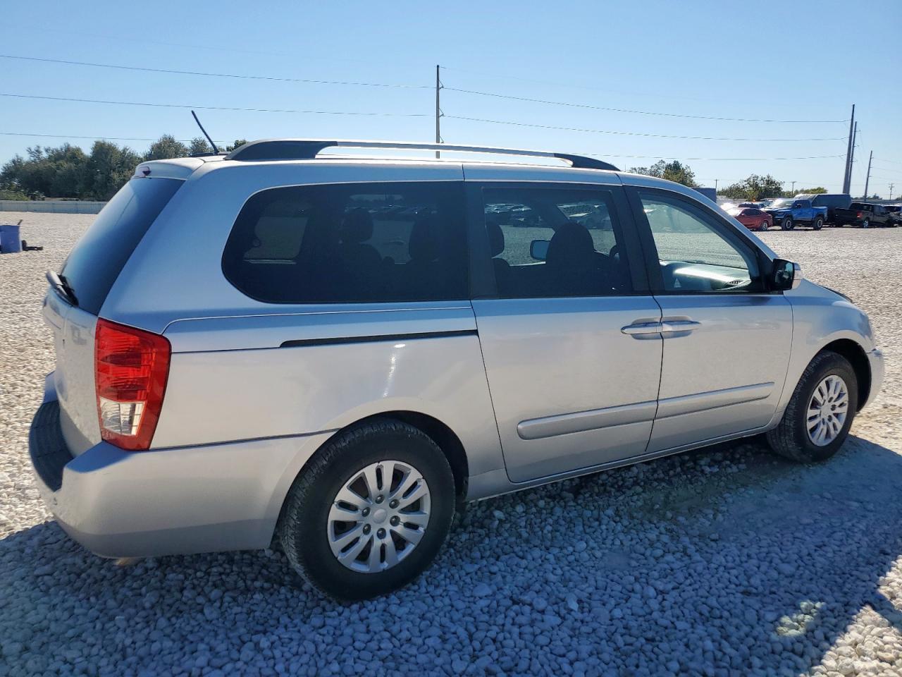 2012 KIA SEDONA