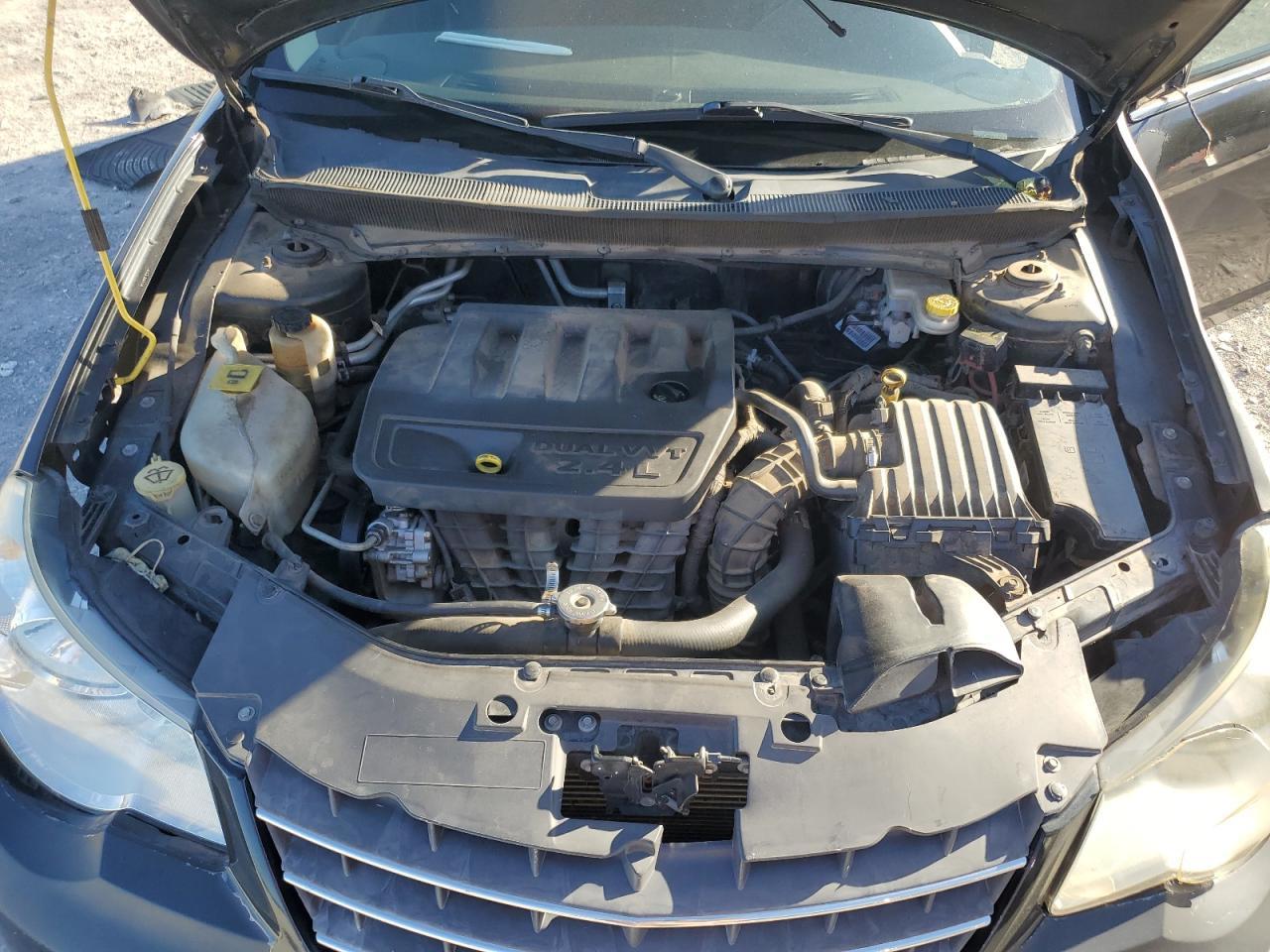 2010 CHRYSLER Sebring