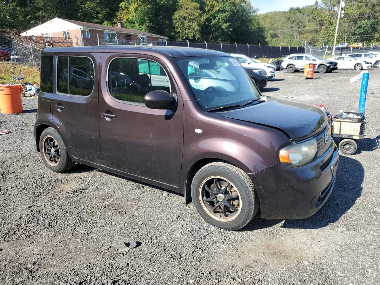 2010 NISSAN CUBE