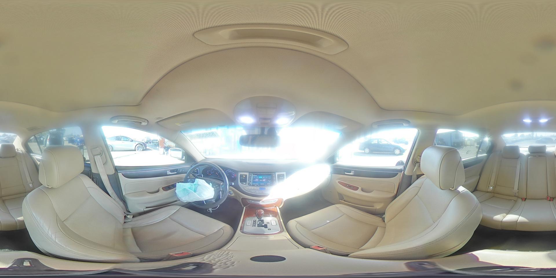 2013 HYUNDAI GENESIS