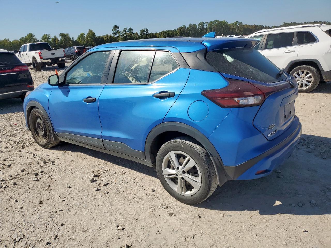 2023 NISSAN KICKS