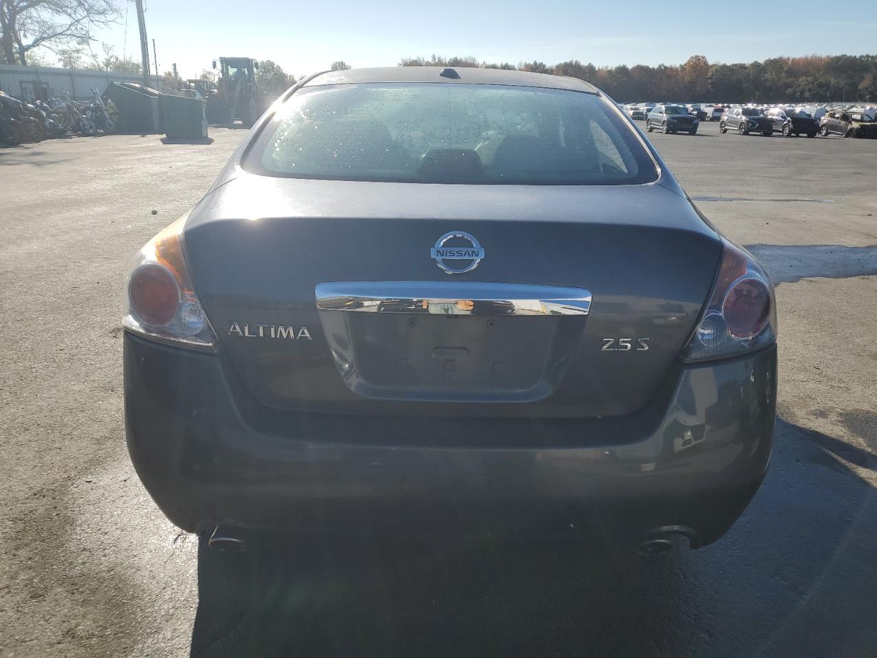 2010 NISSAN ALTIMA