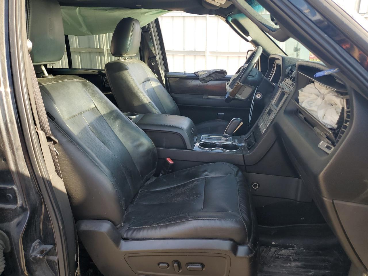 2010 LINCOLN Navigator