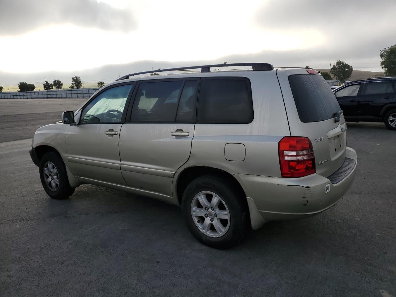 2001 TOYOTA HIGHLANDER