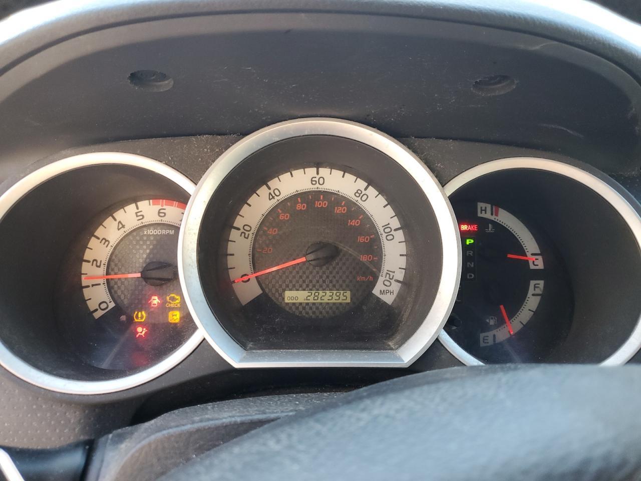 2011 TOYOTA TACOMA