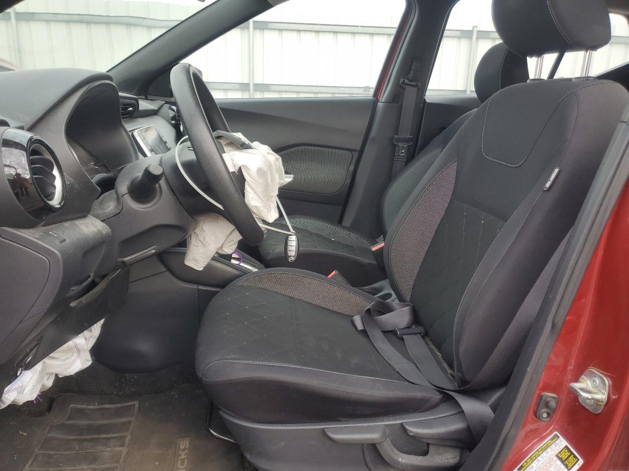 2019 NISSAN KICKS