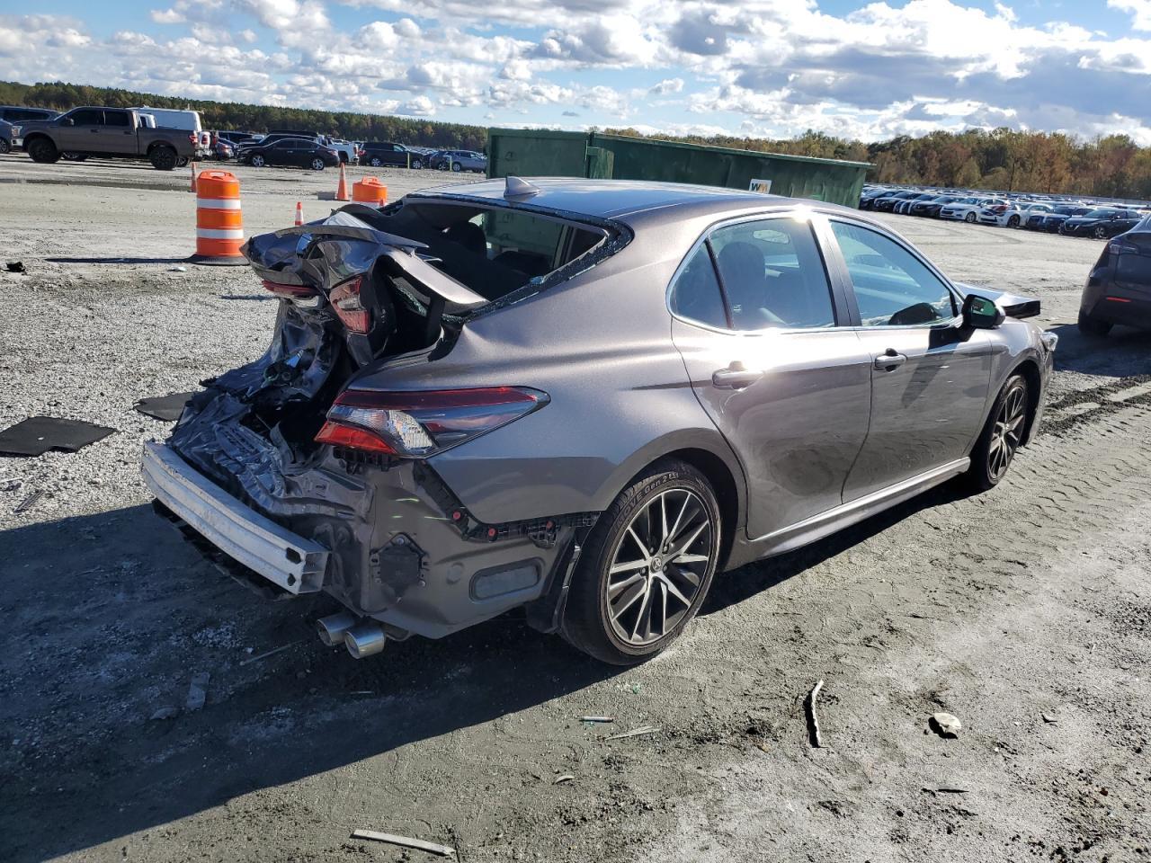 2024 TOYOTA CAMRY