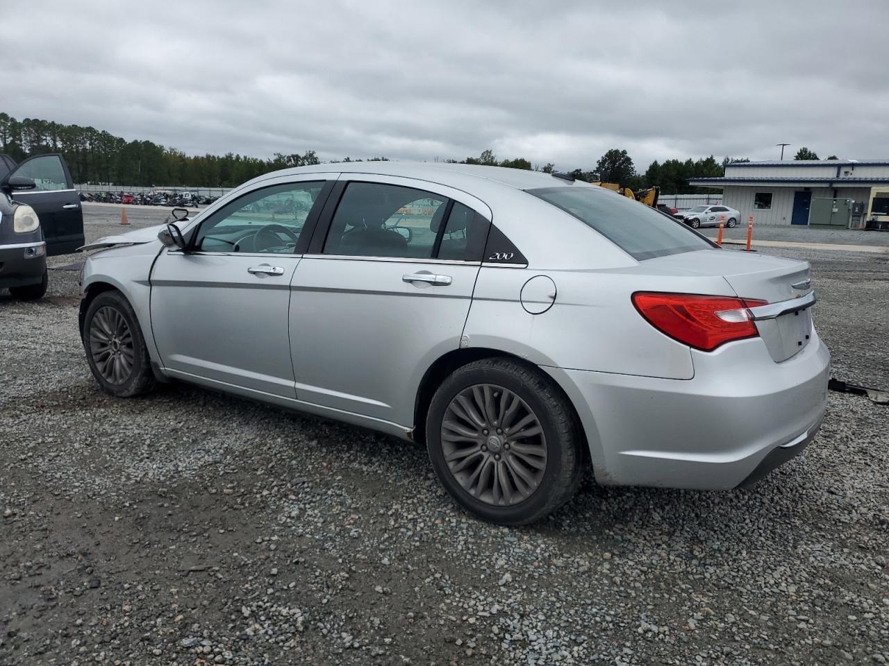 2012 CHRYSLER 200