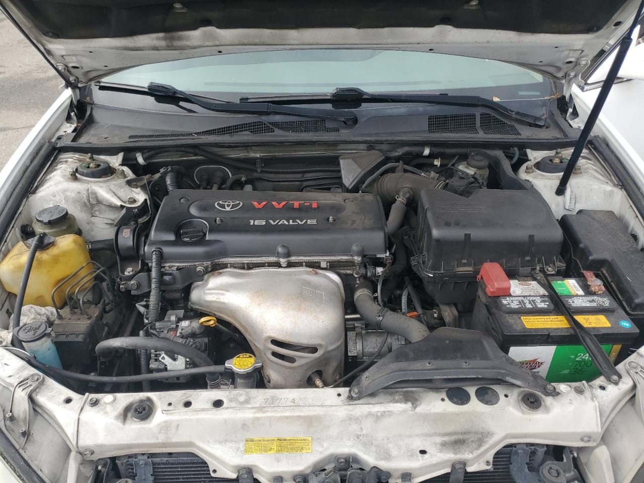 2004 TOYOTA CAMRY