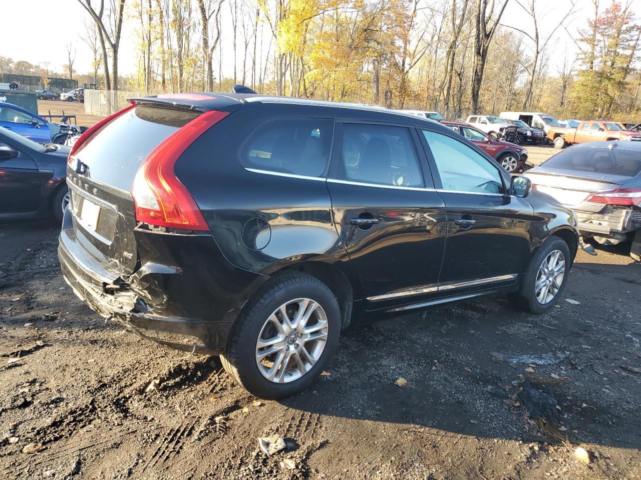 2015 VOLVO XC60