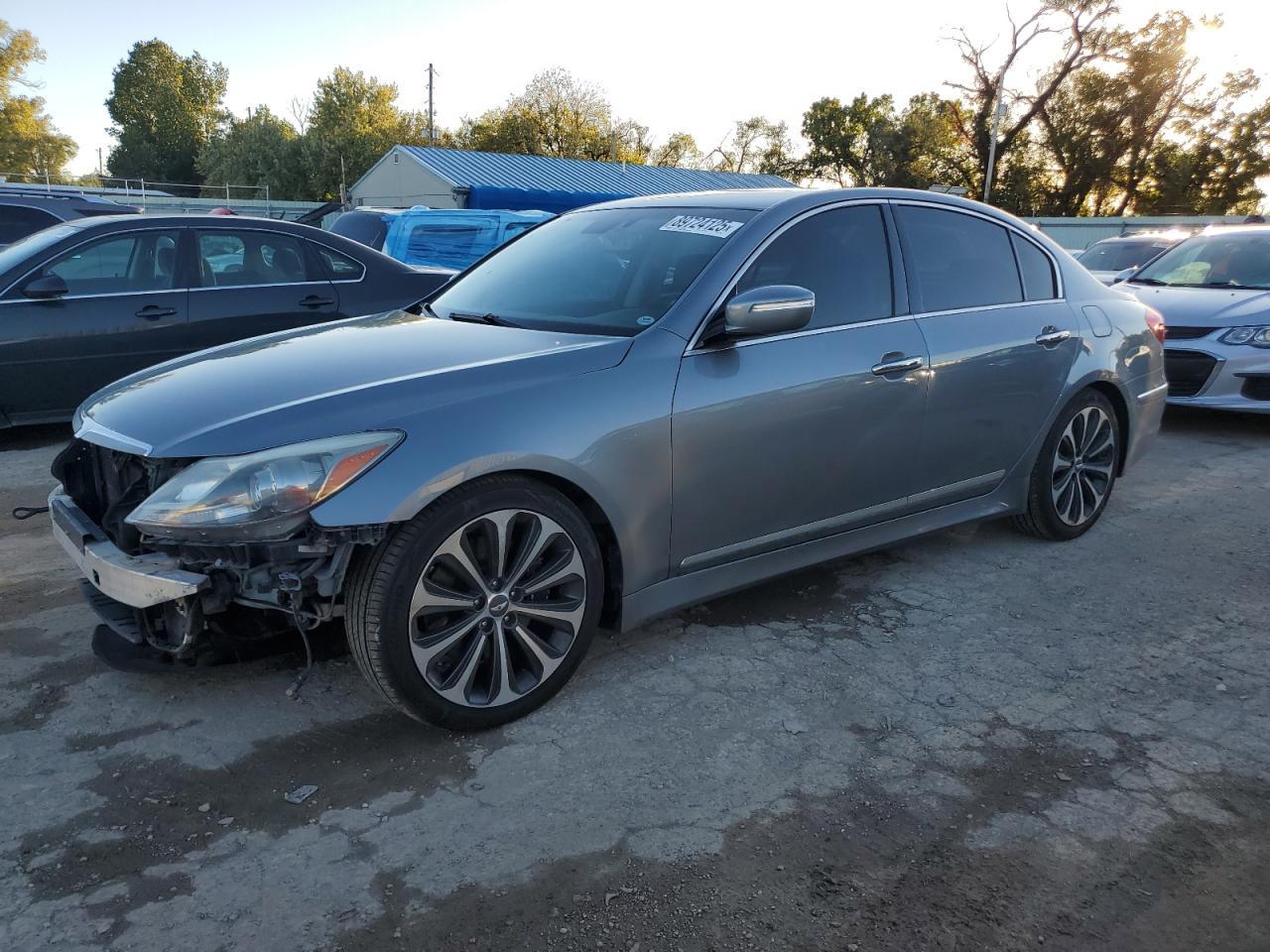 2014 HYUNDAI GENESIS