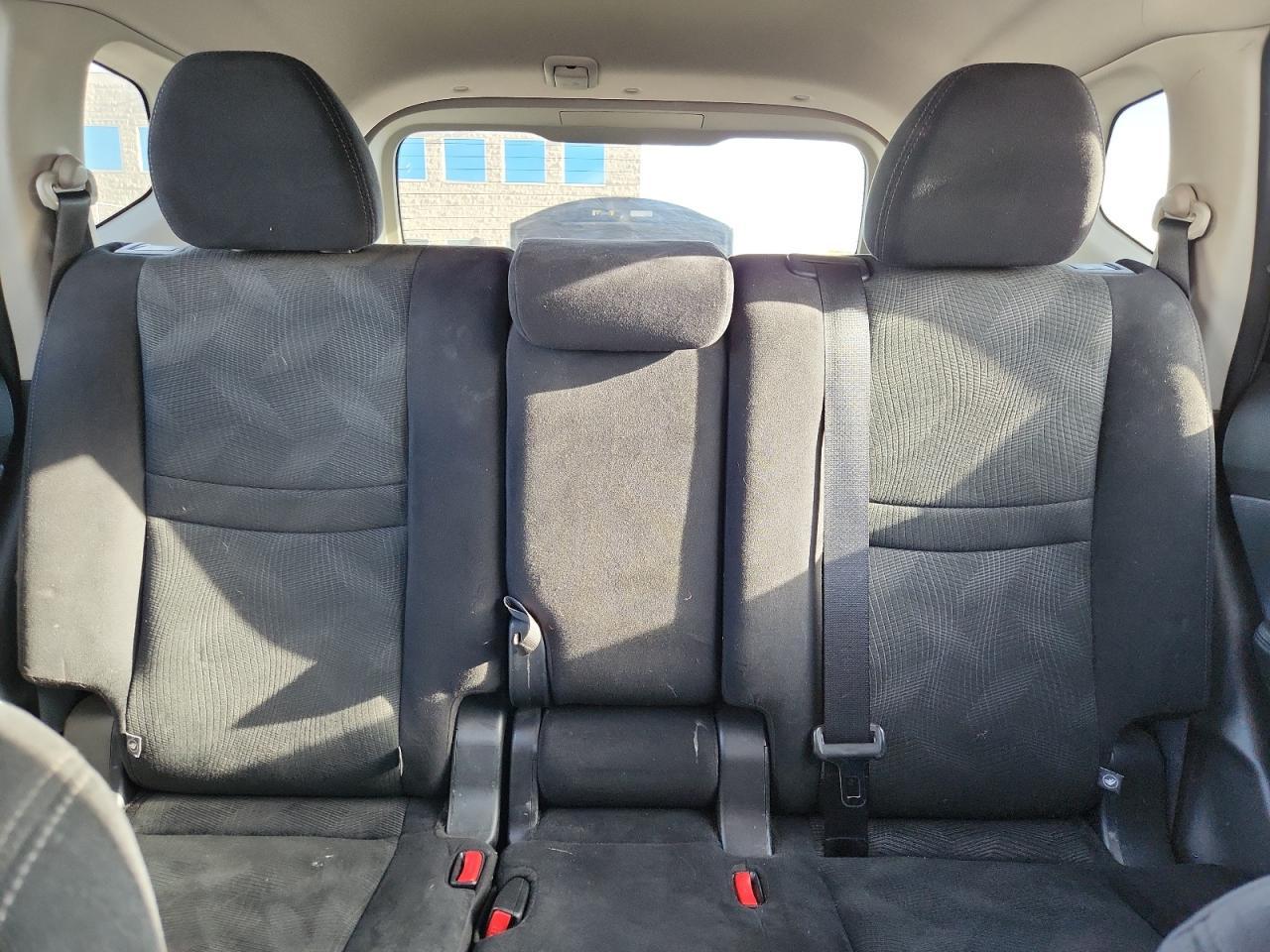 2016 NISSAN ROGUE