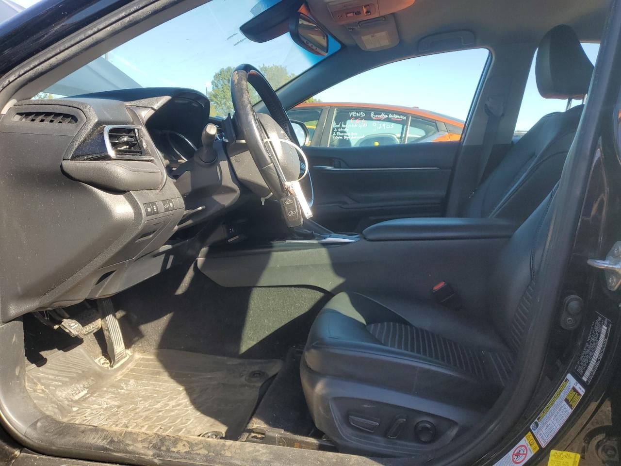 2018 TOYOTA CAMRY
