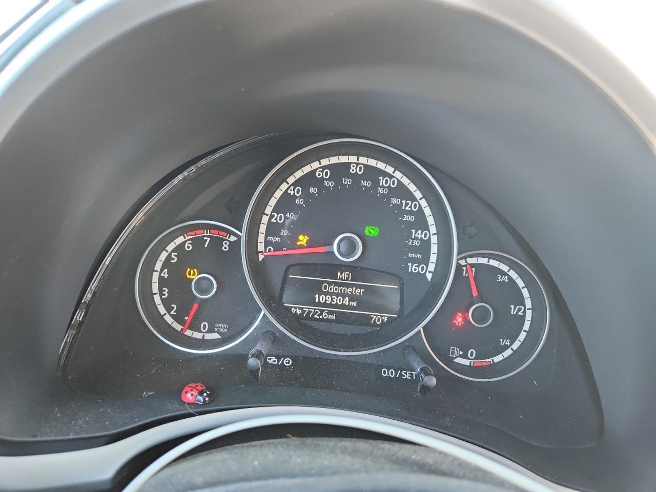 2014 VOLKSWAGEN Beetle