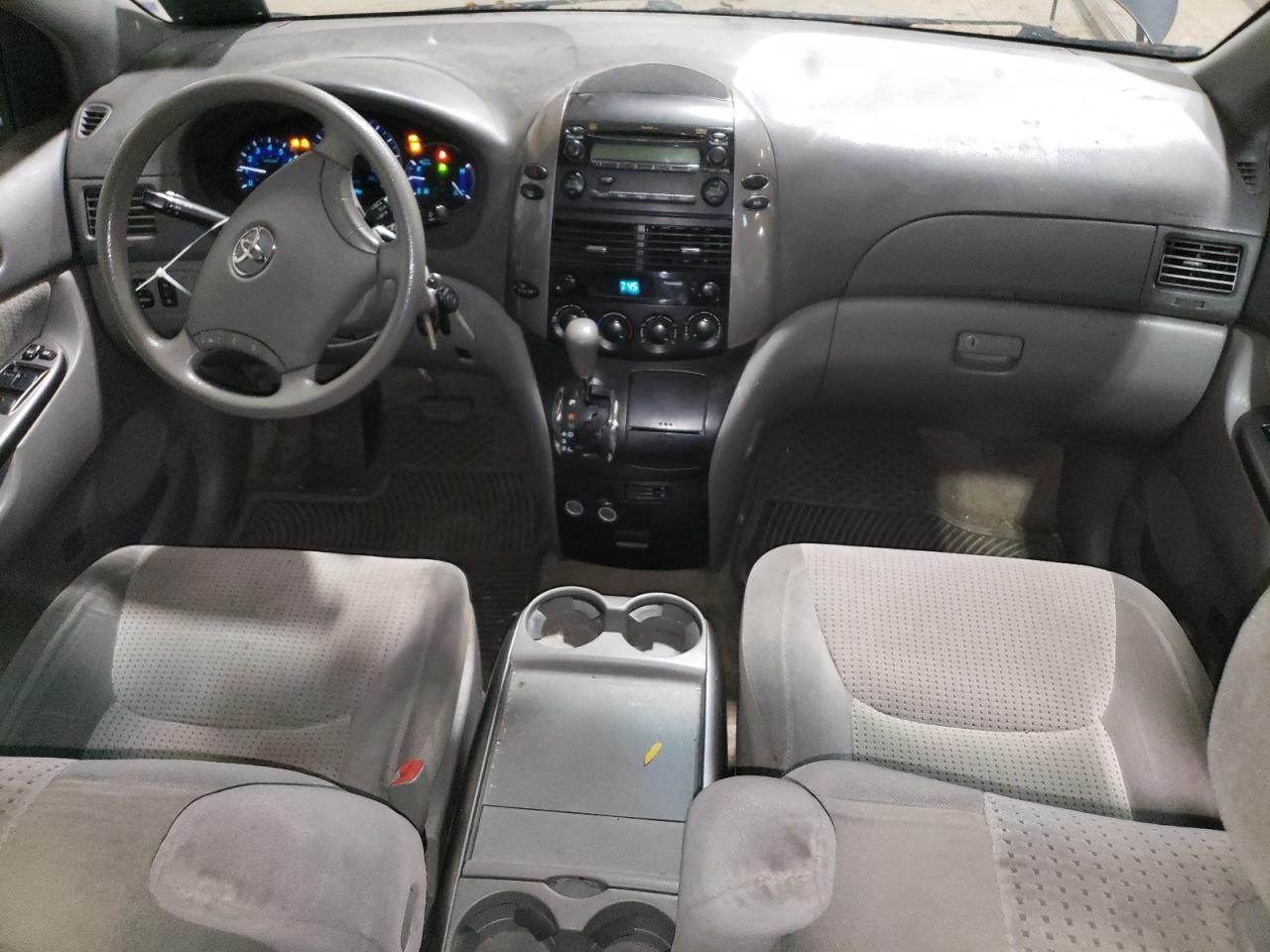 2008 TOYOTA SIENNA
