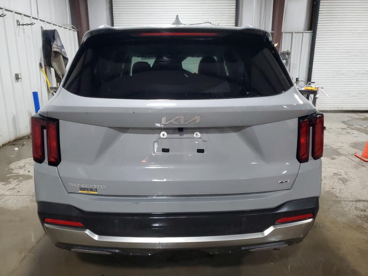 2025 KIA SORENTO