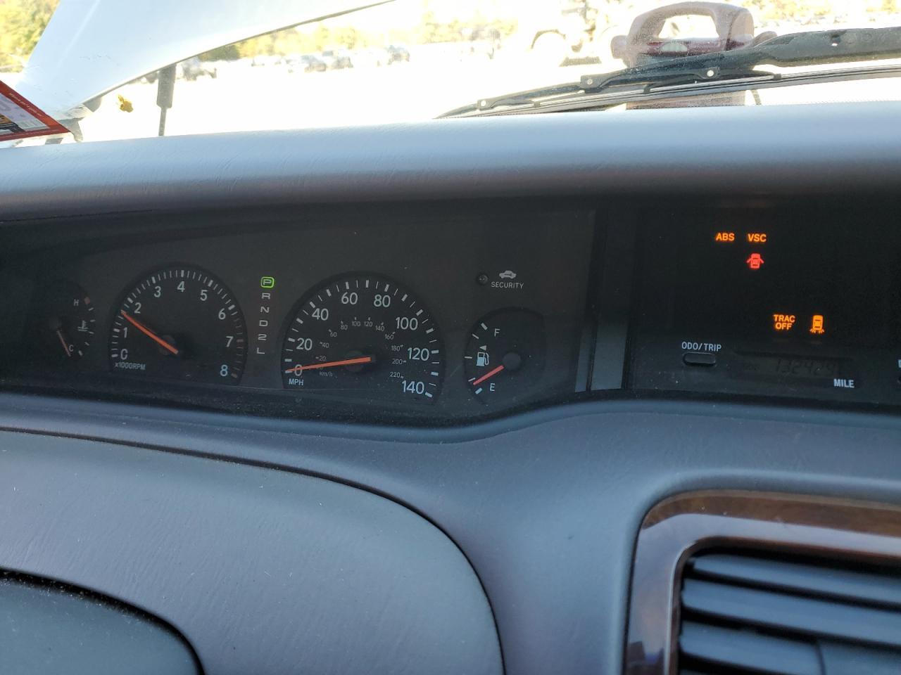2004 TOYOTA Avalon