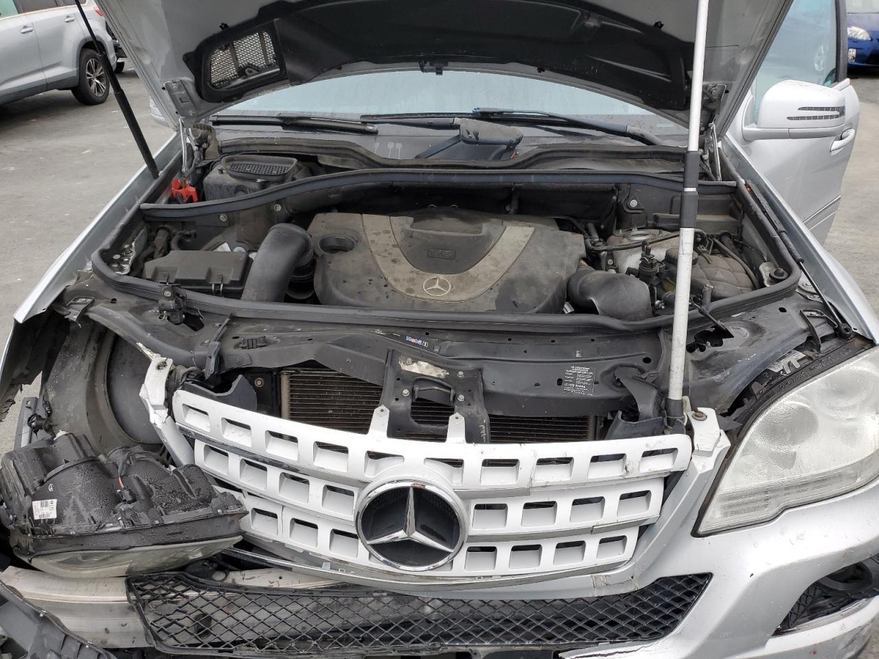 2011 MERCEDES-BENZ ML-Class