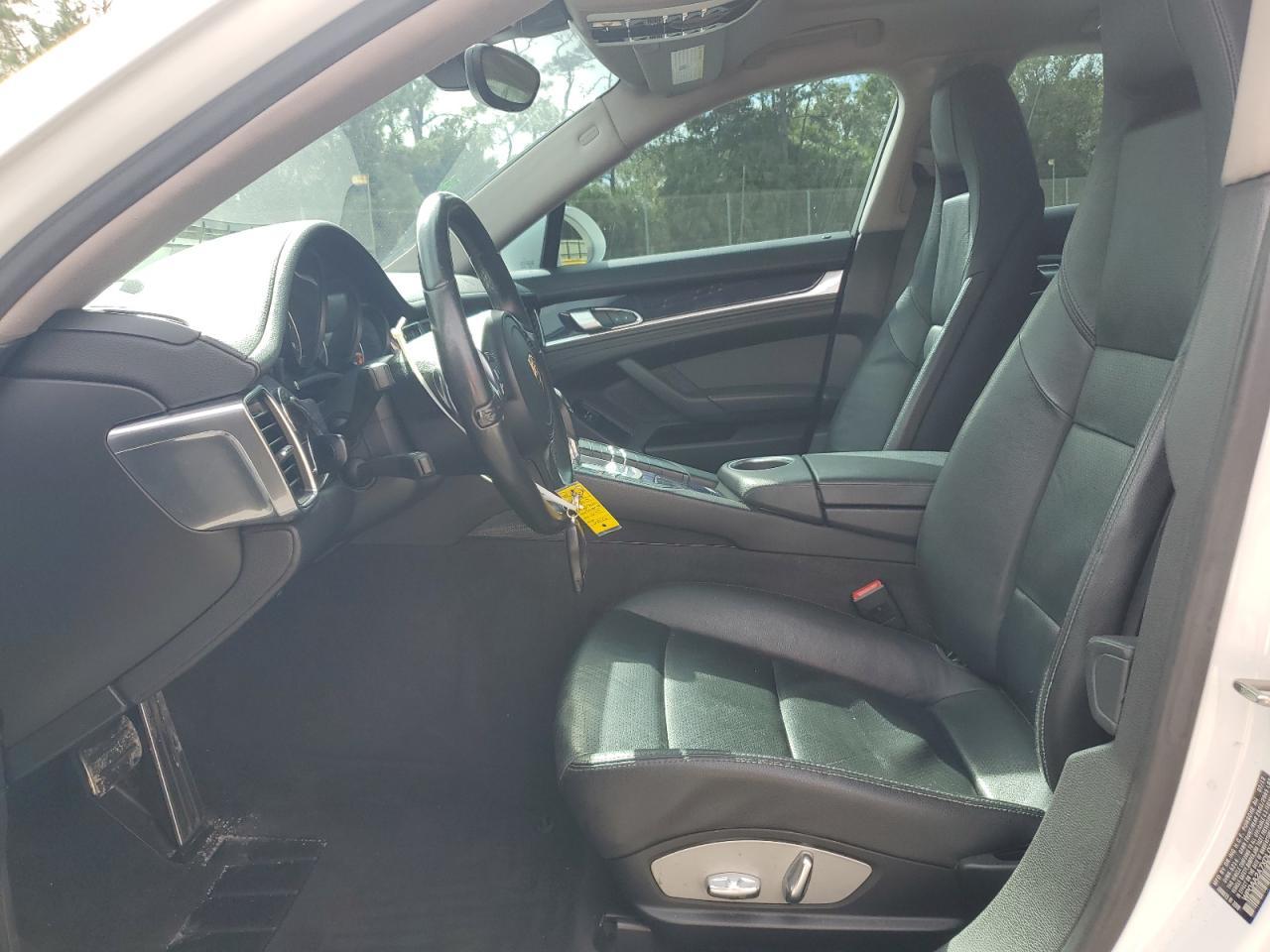 2013 PORSCHE Panamera