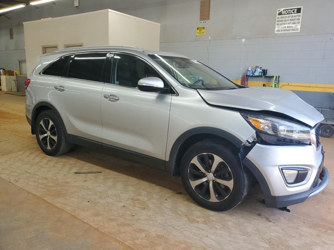 2016 KIA SORENTO