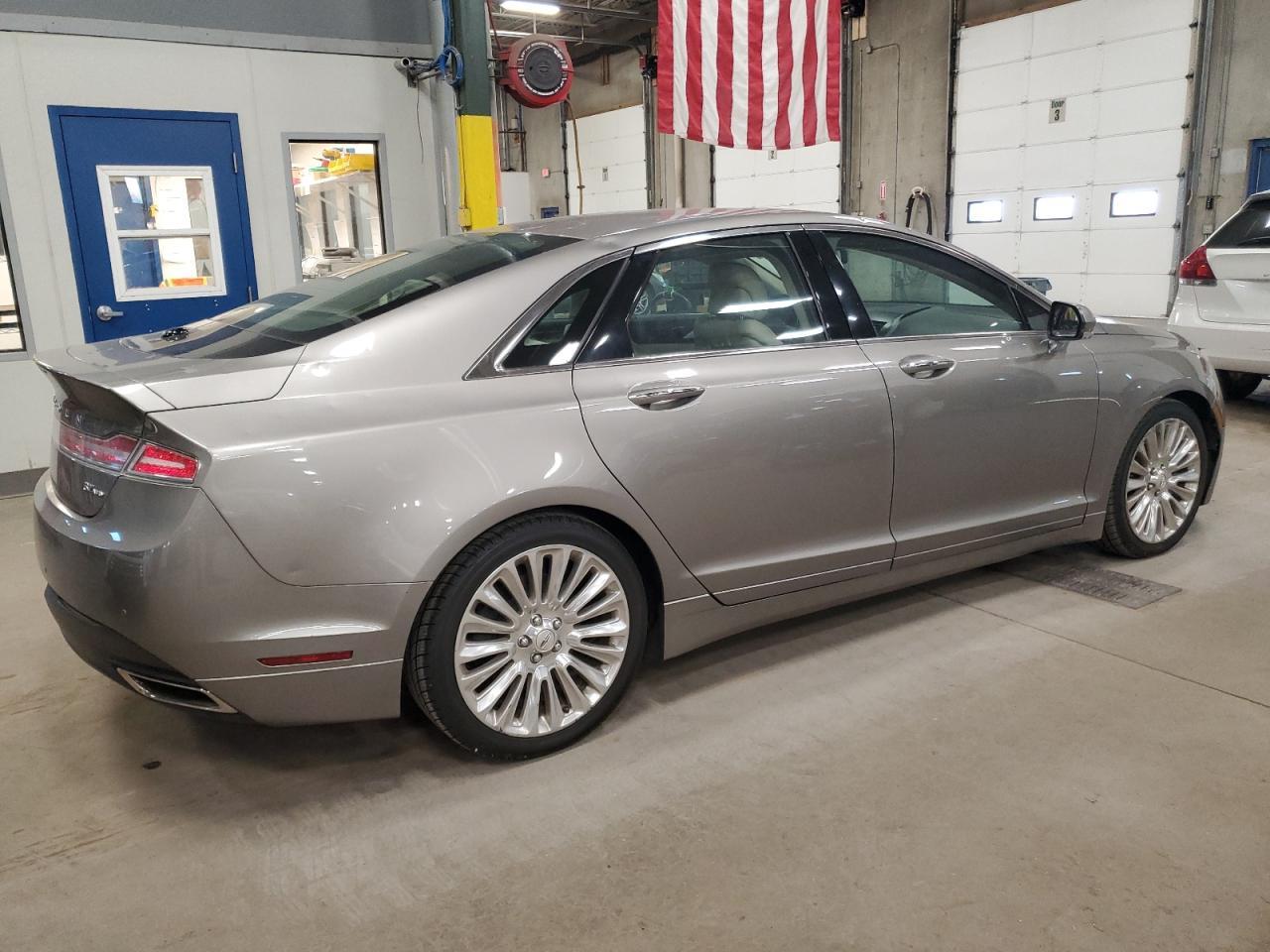 2016 LINCOLN MKZ