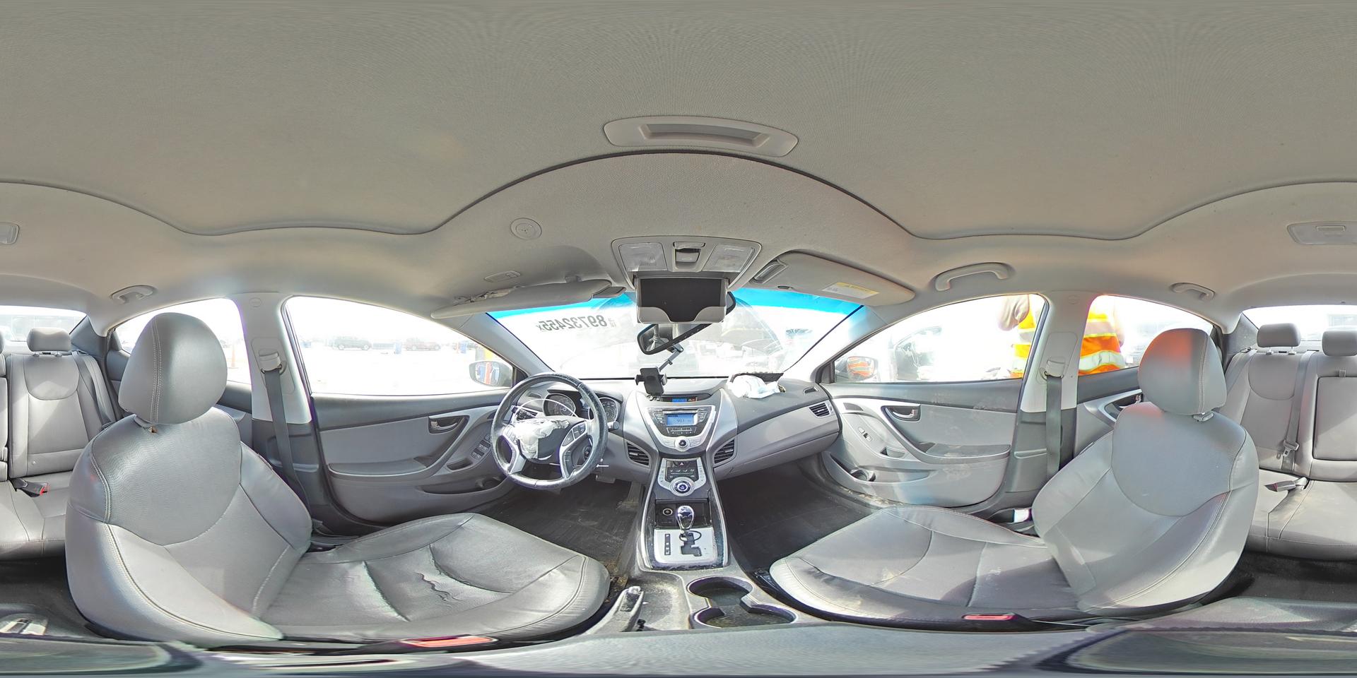 2012 HYUNDAI ELANTRA