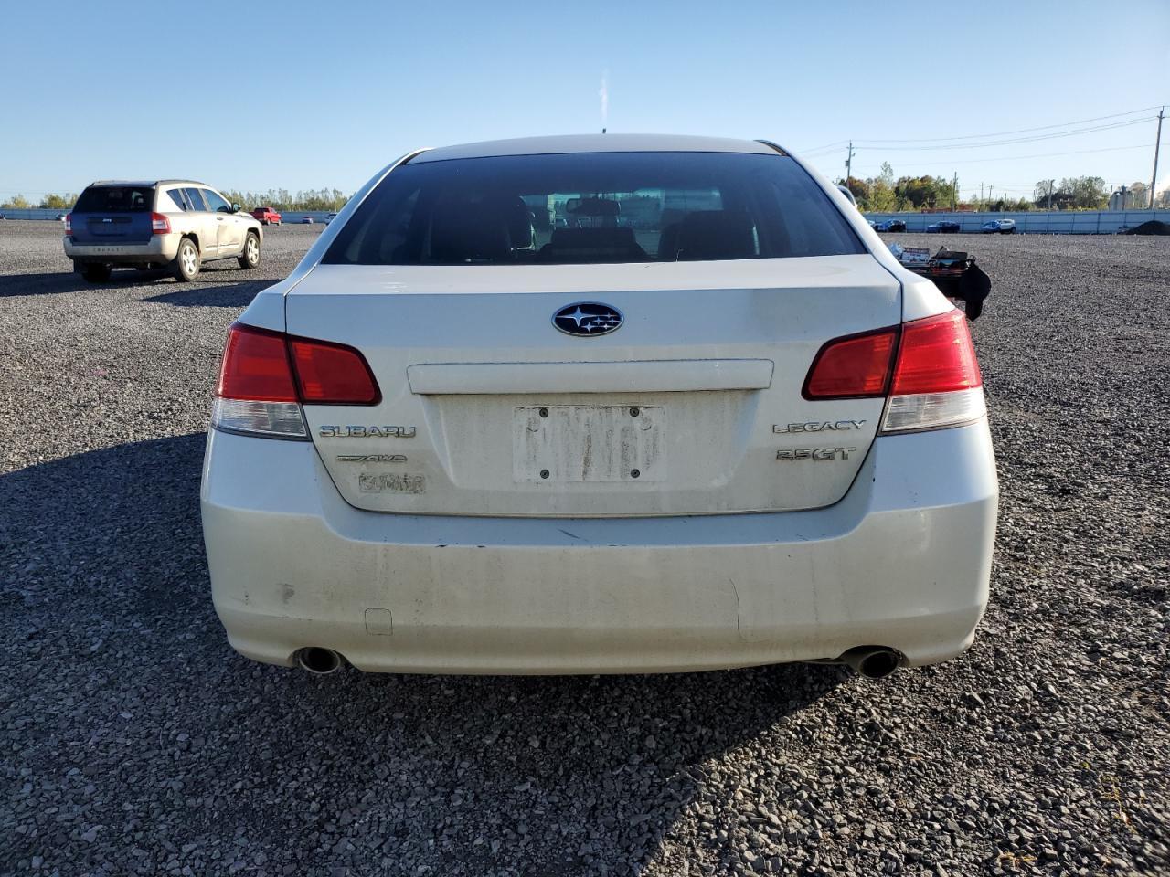 2010 SUBARU Legacy