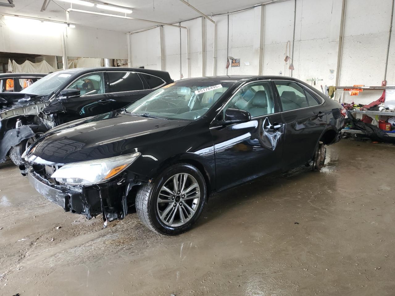 2017 TOYOTA CAMRY