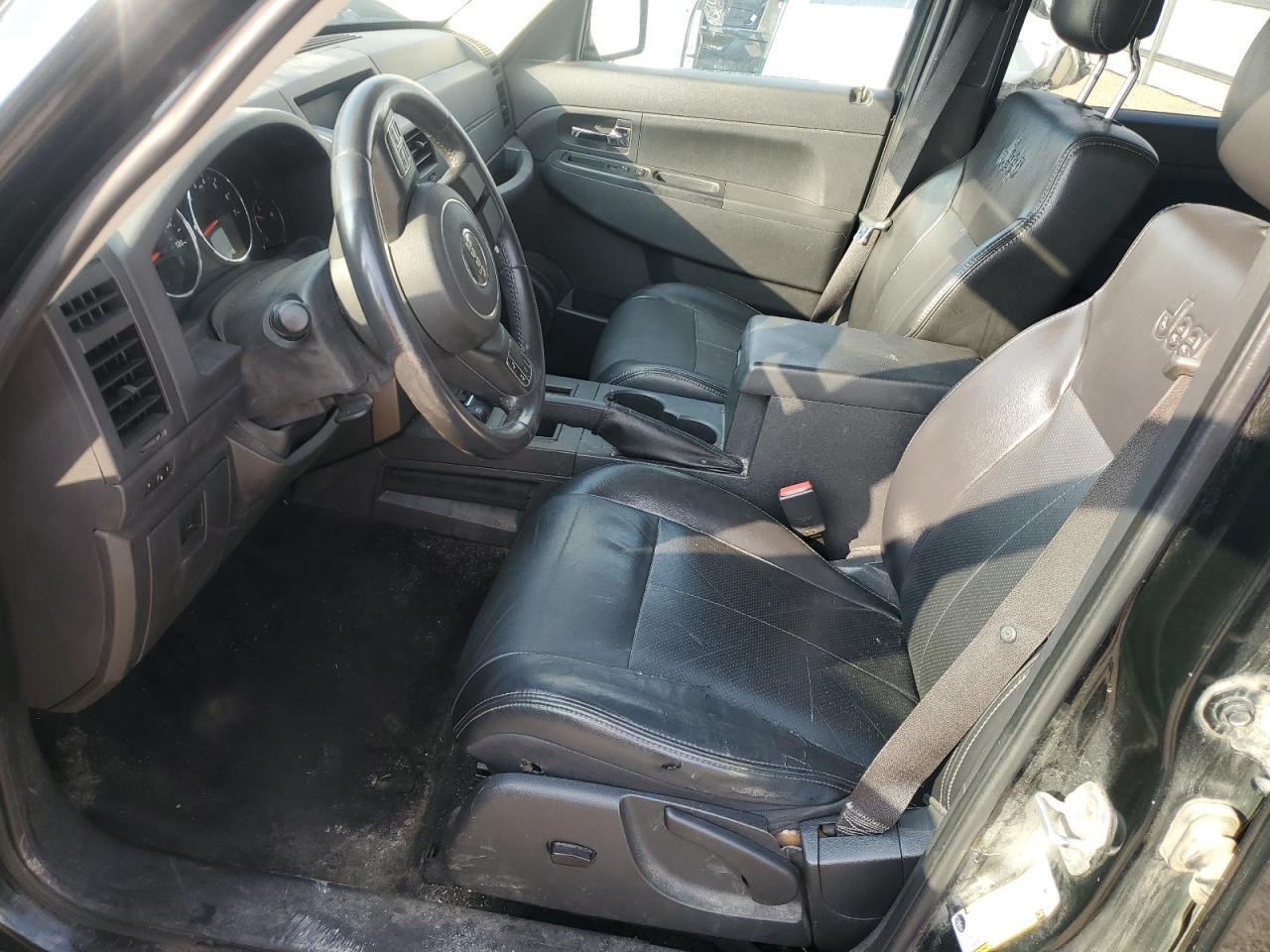 2012 JEEP Liberty