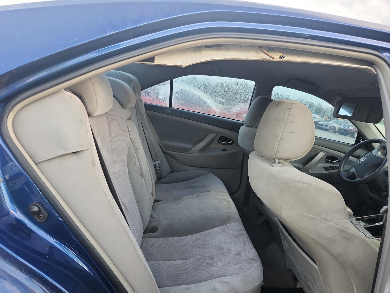2011 TOYOTA CAMRY