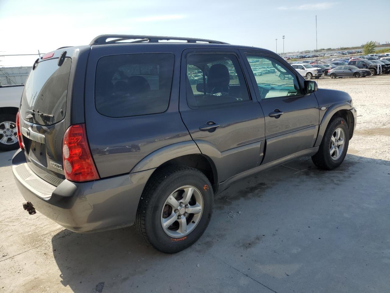 2005 MAZDA Tribute