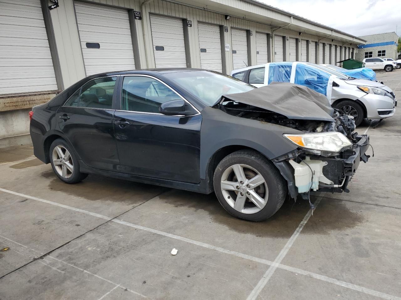 2013 TOYOTA CAMRY