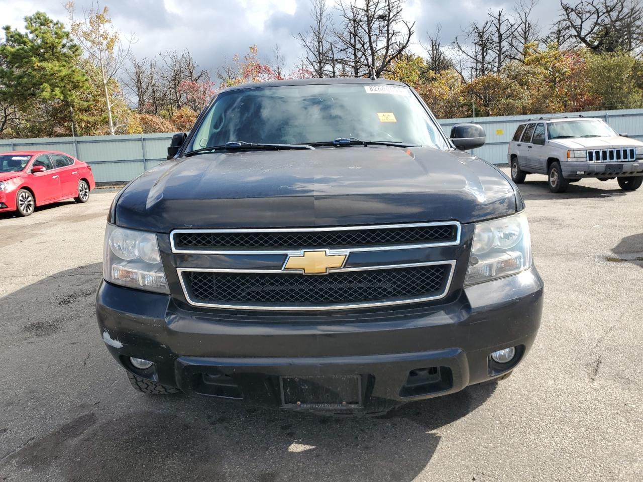 2014 CHEVROLET Suburban