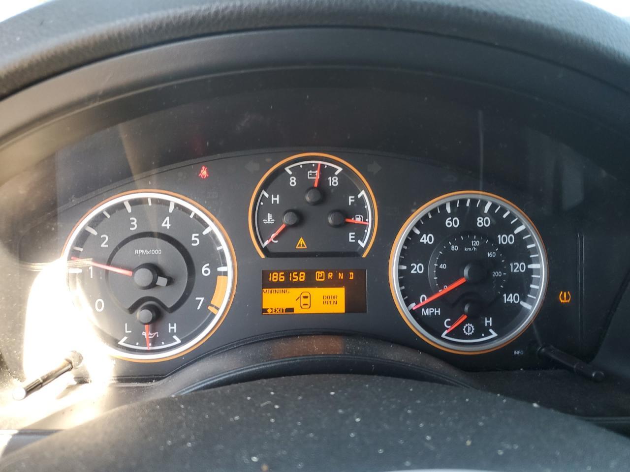 2011 NISSAN Armada