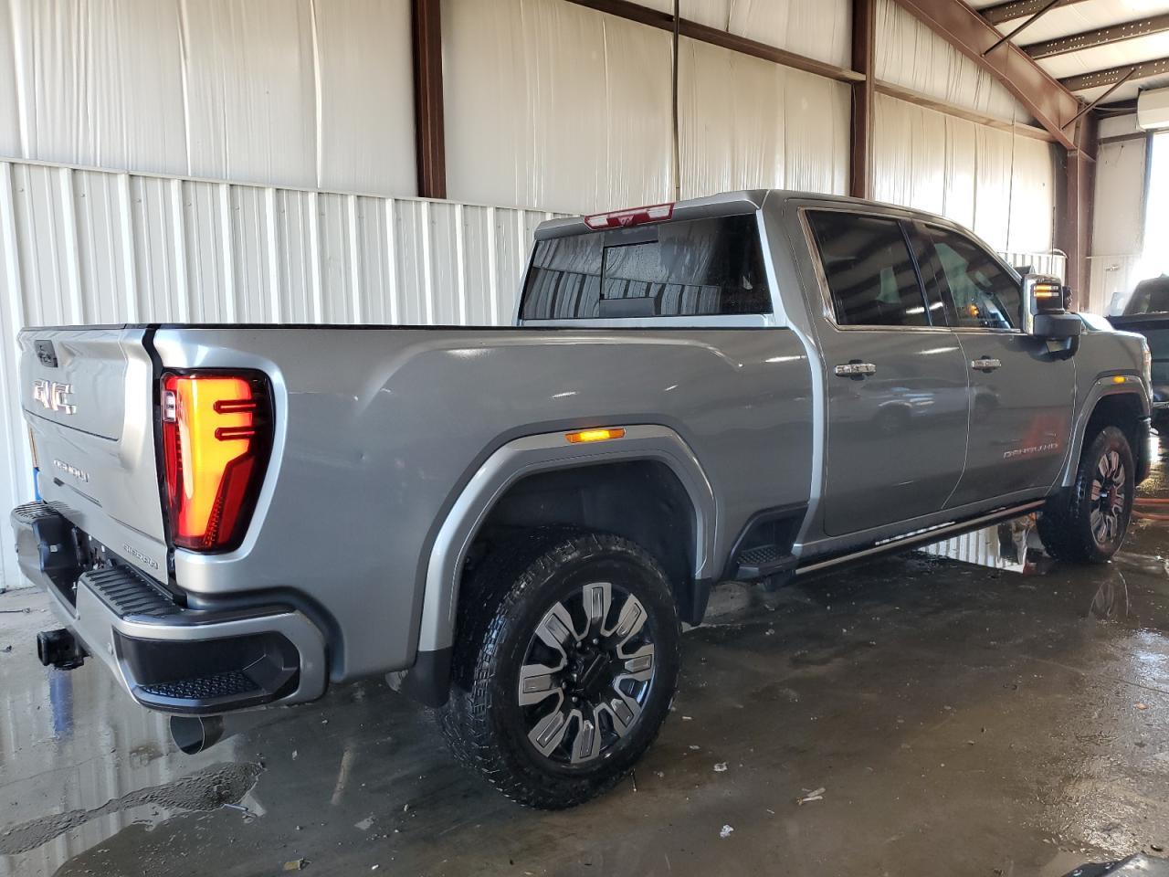 2024 GMC Sierra