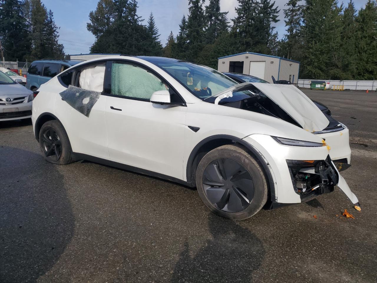 2026 TESLA MODEL Y