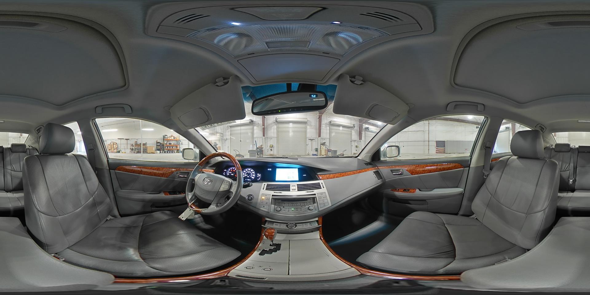 2005 TOYOTA Avalon
