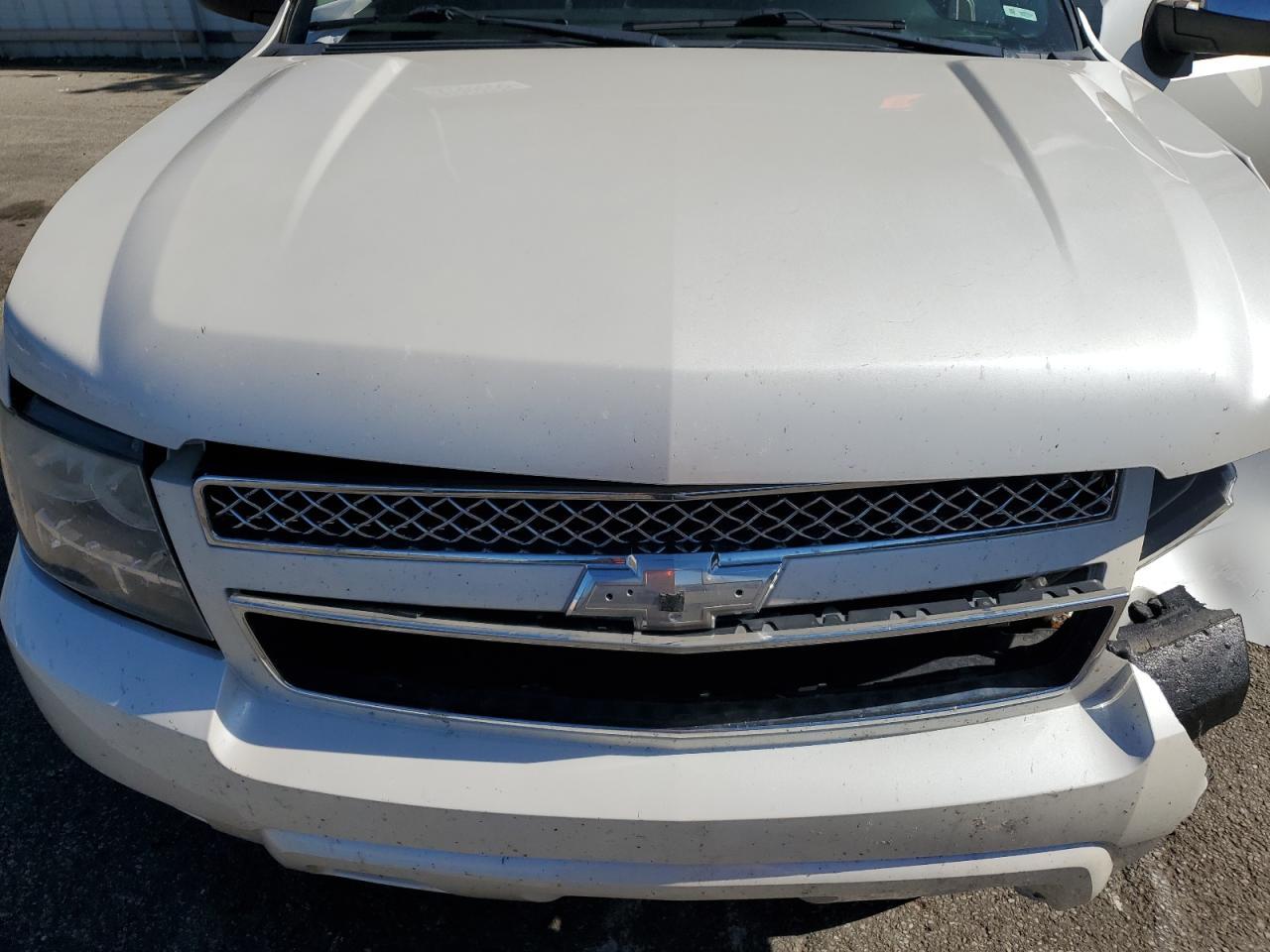 2011 CHEVROLET Tahoe