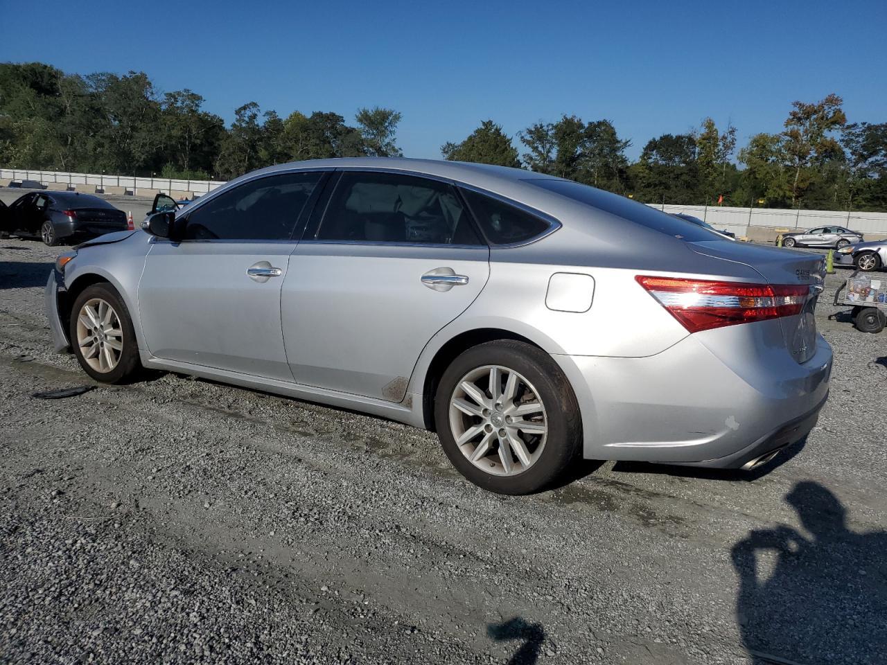 2013 TOYOTA Avalon