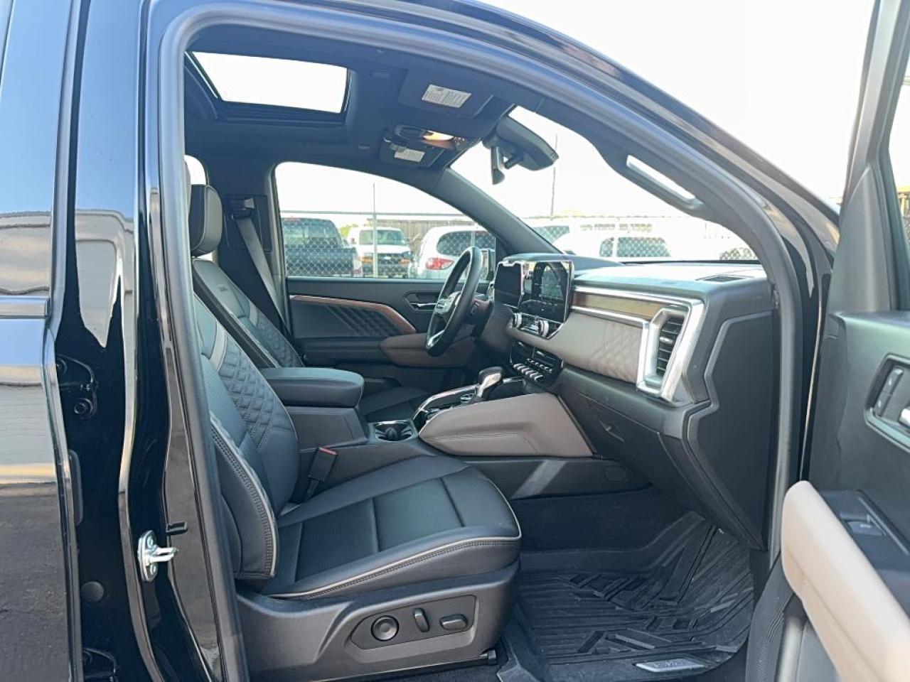 2024 GMC CANYON