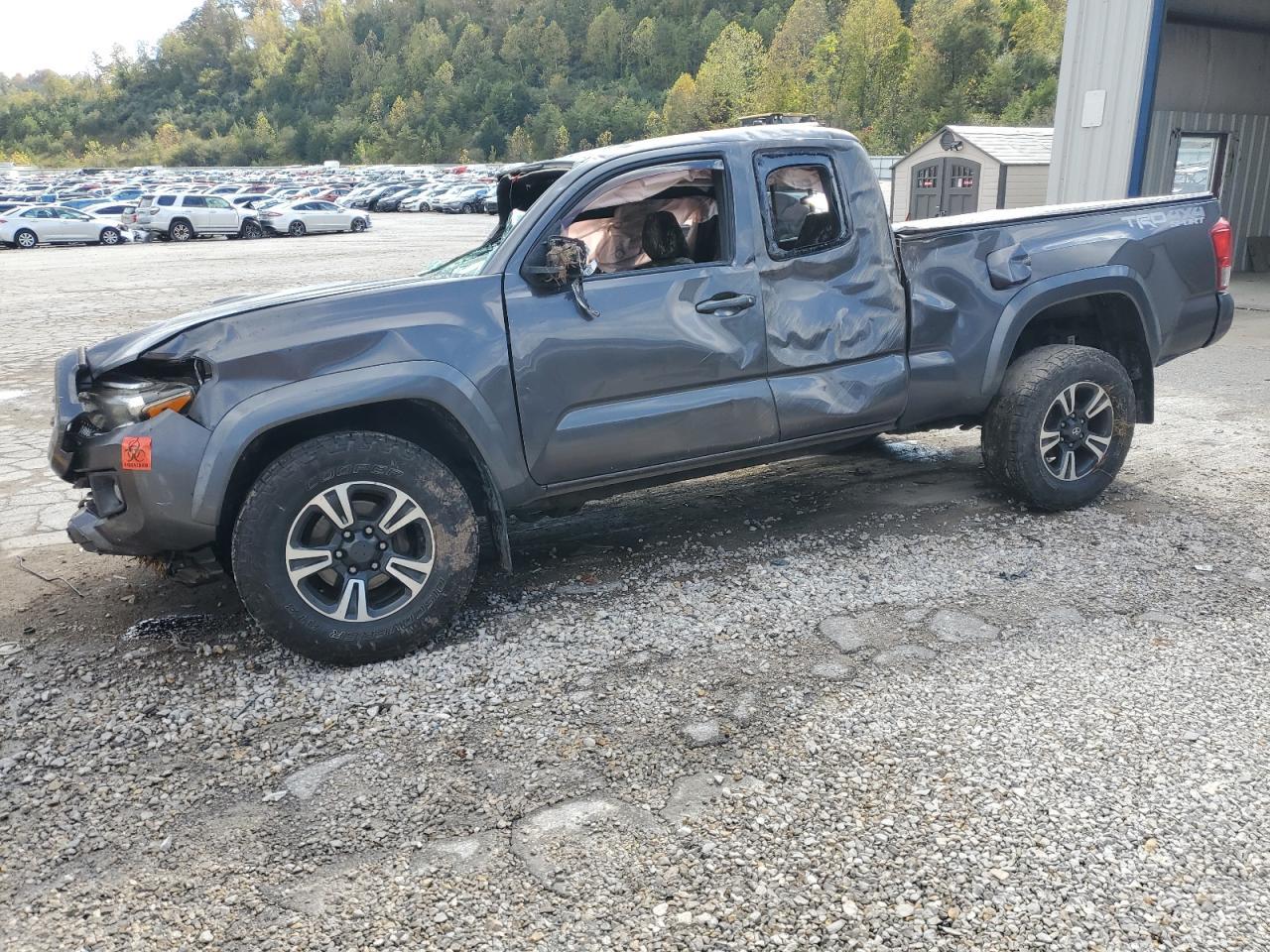 2016 TOYOTA TACOMA