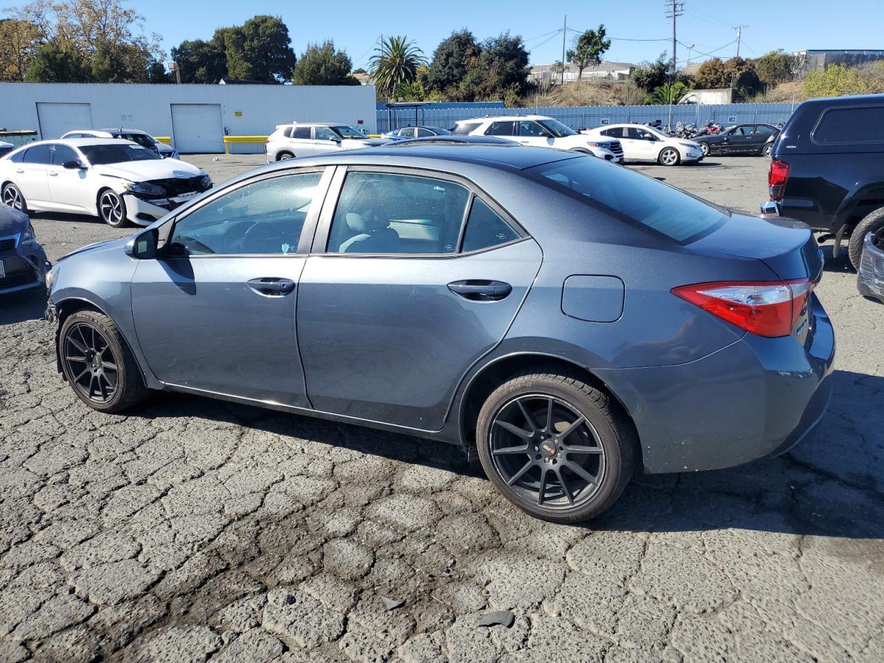 2016 TOYOTA COROLLA