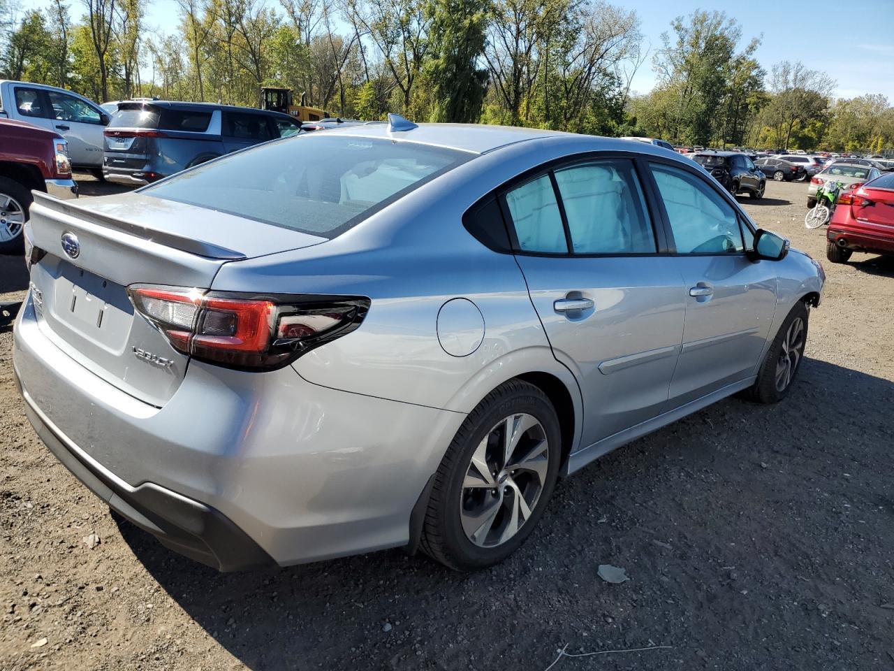 2023 SUBARU Legacy
