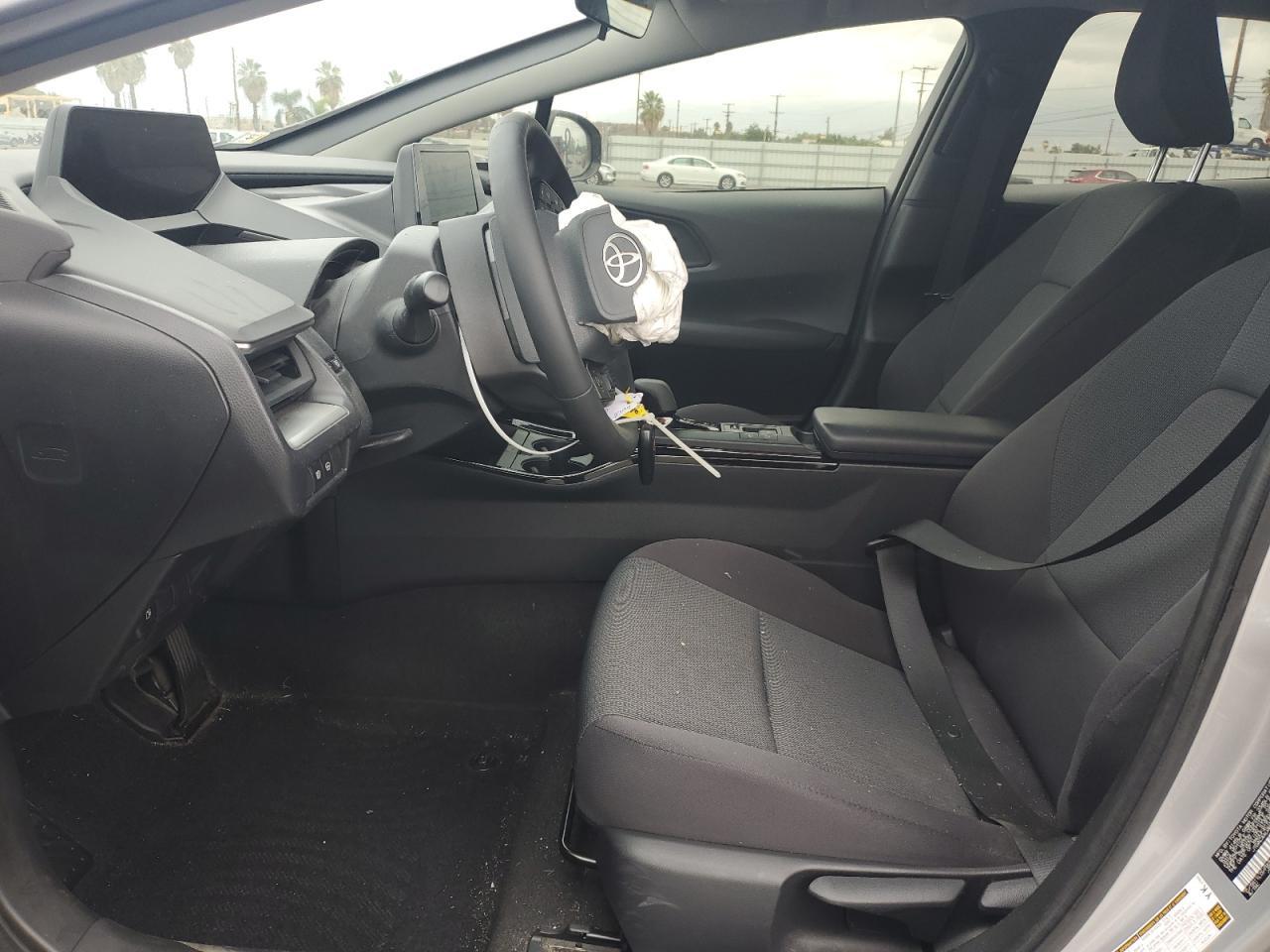 2024 TOYOTA PRIUS