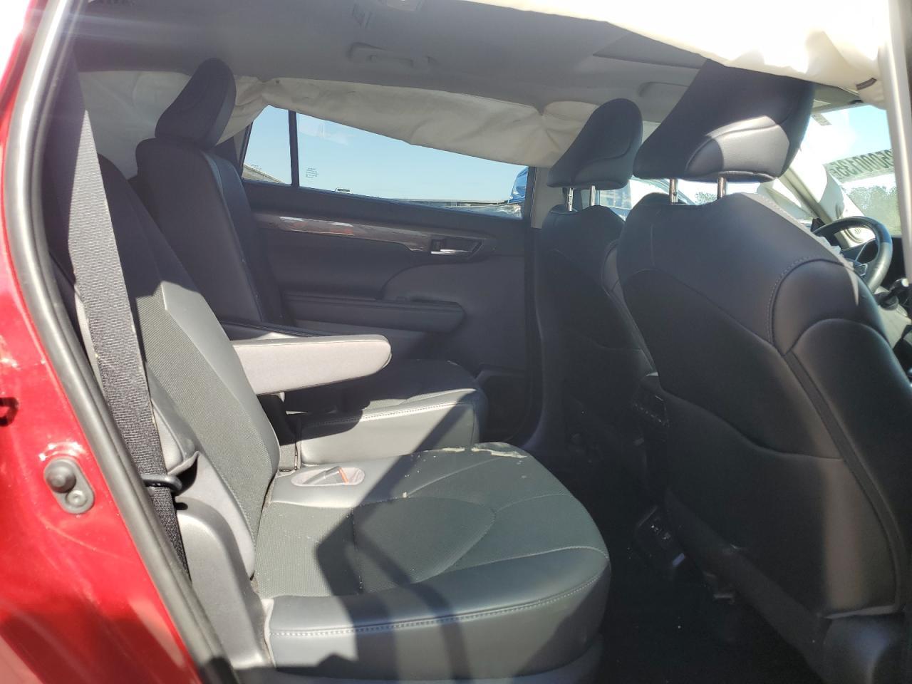 2021 TOYOTA HIGHLANDER