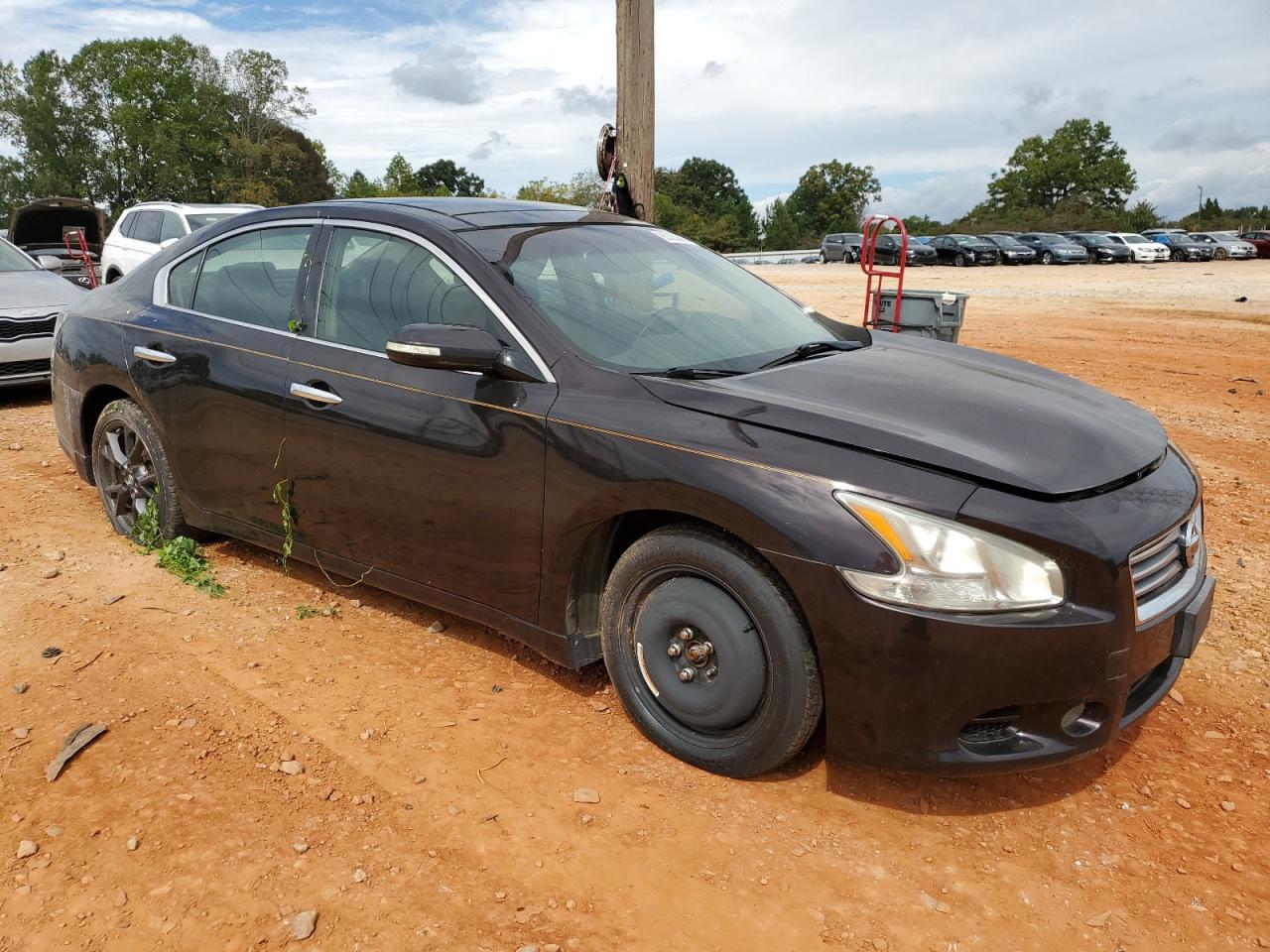 2014 NISSAN Maxima