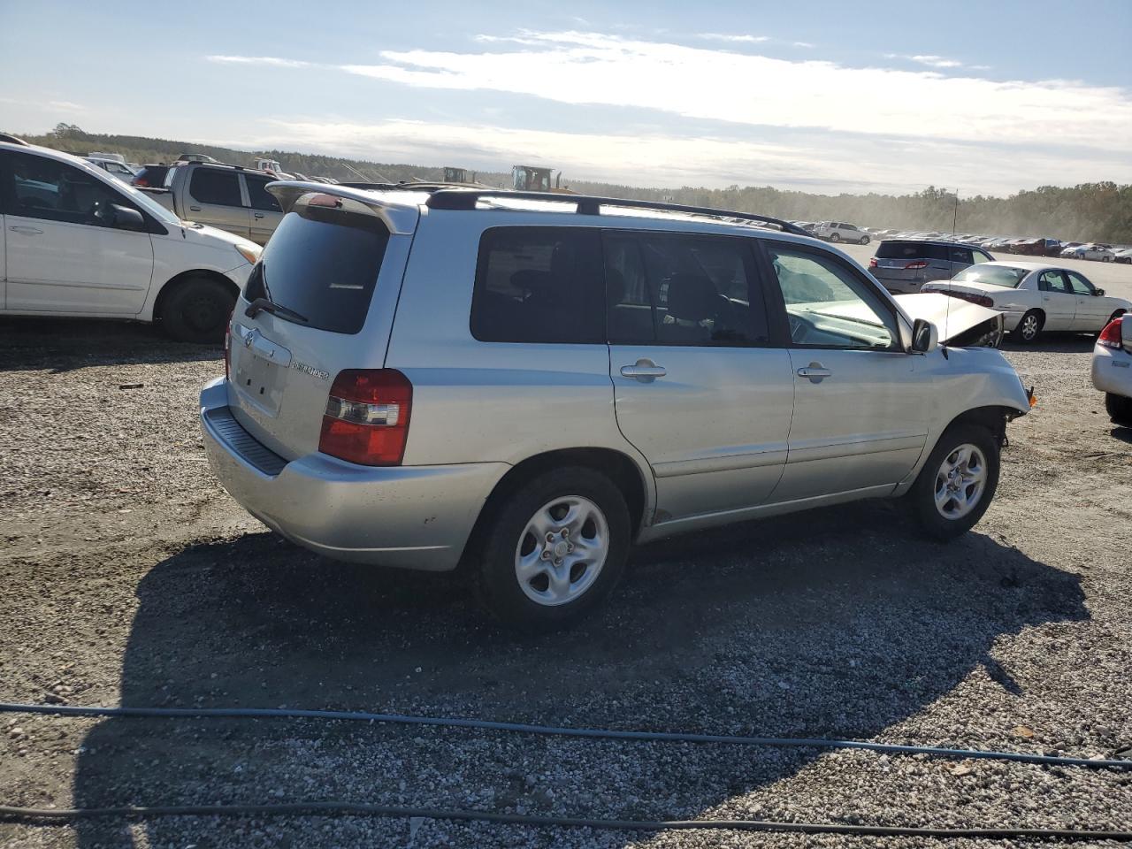 2005 TOYOTA HIGHLANDER